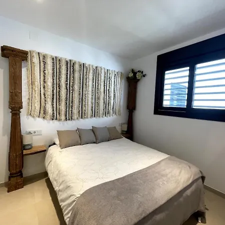 Daire Elegant Apartment, Central, Pool And Parking *