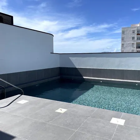 Daire Elegant Apartment, Central, Pool And Parking